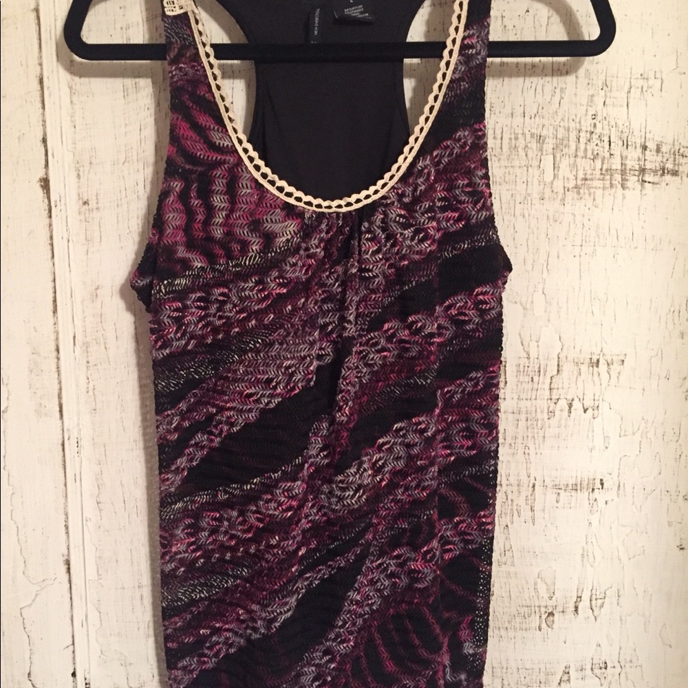 New Directions  large sleeveless top.